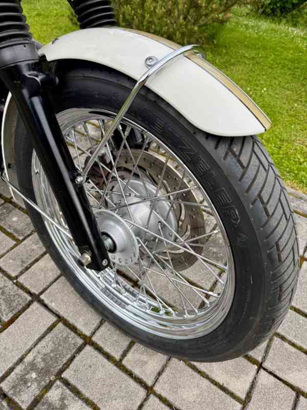 Triumph Bonneville T100 - foto 4