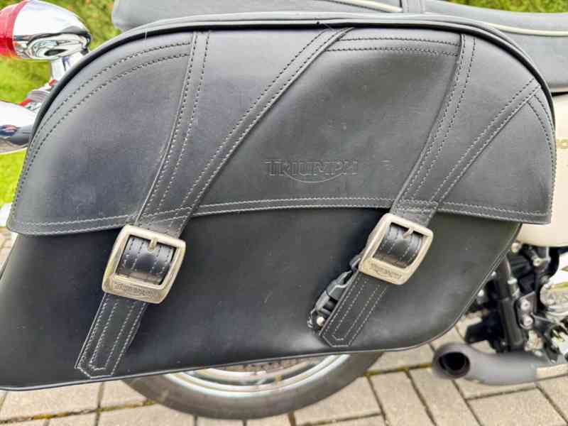 Triumph Bonneville T100 - foto 10