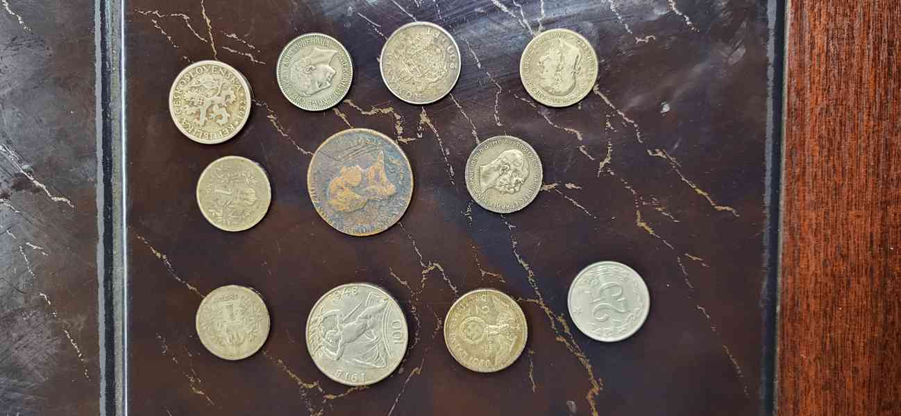 Staré bankovky a mince - foto 3