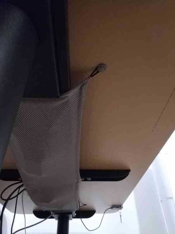pracovni stul IKEA - foto 5