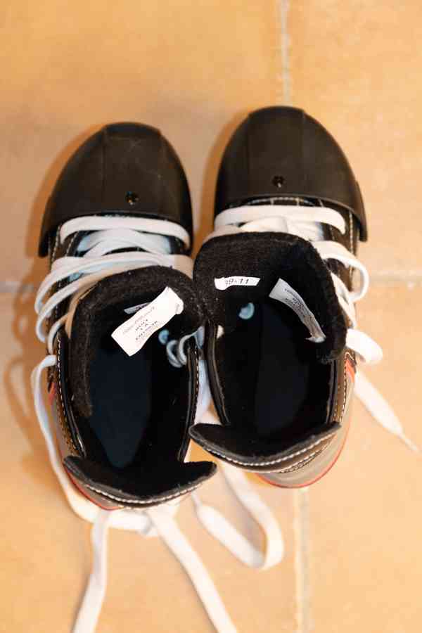 Chlapecké lední brusle Crowned Bolt, v35 až v38 - foto 5