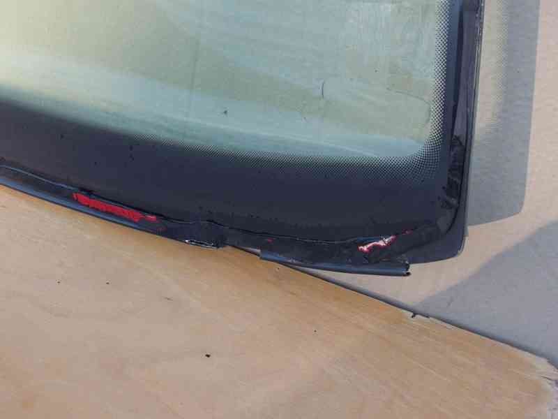 Čelní sklo Škoda Octavia I - senzor - foto 14