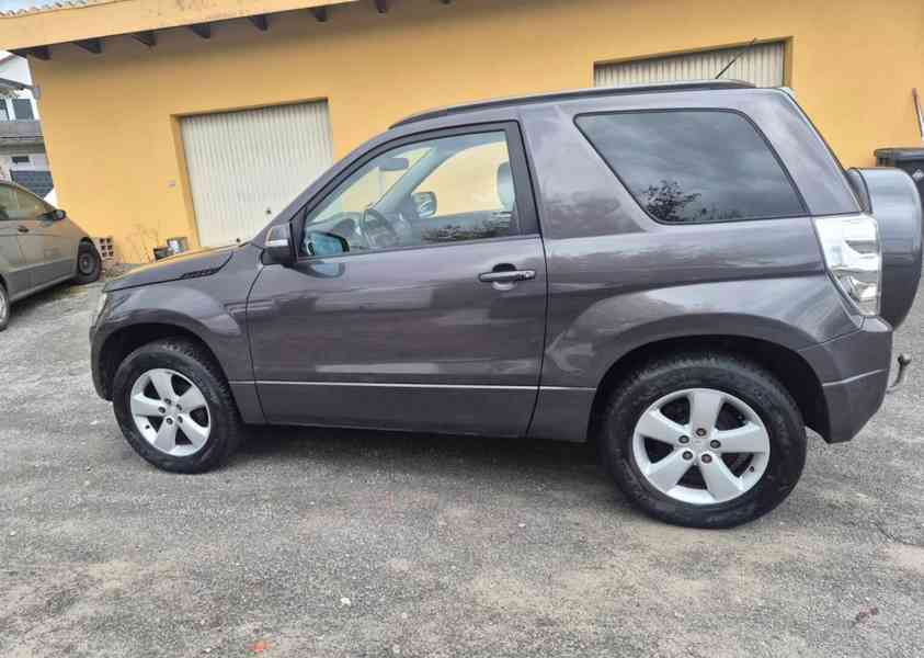 Suzuki Grand Vitara 2.4i Club benzín 122kw - foto 6