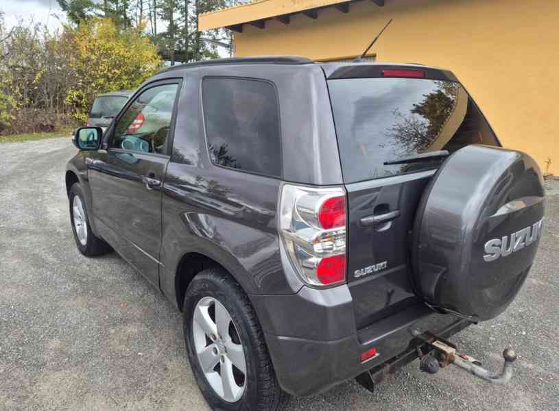 Suzuki Grand Vitara 2.4i Club benzín 122kw - foto 4