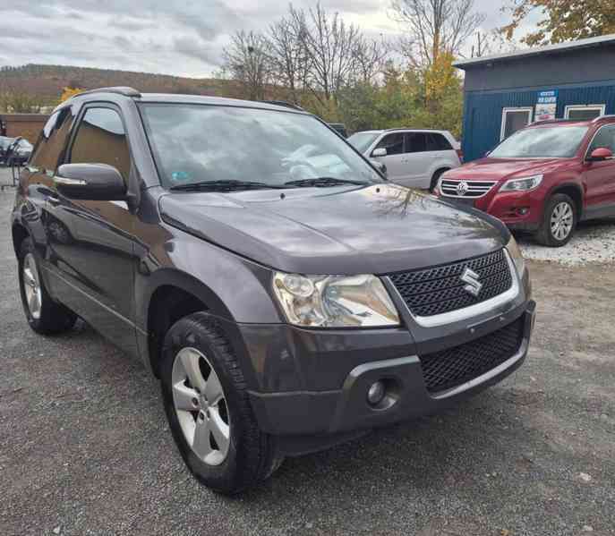 Suzuki Grand Vitara 2.4i Club benzín 122kw - foto 1