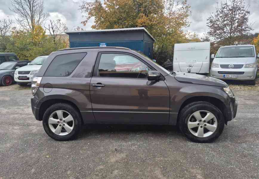 Suzuki Grand Vitara 2.4i Club benzín 122kw - foto 5