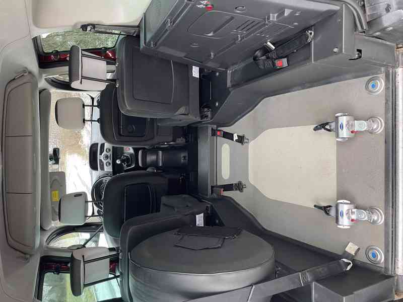 Renault Kangoo: rampa pro převoz vozíčkáře - foto 4