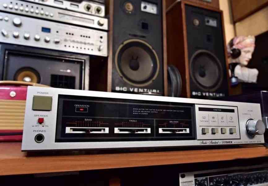 Studio Standard by FISHER CA-30 stereo zesilovač Japonsko