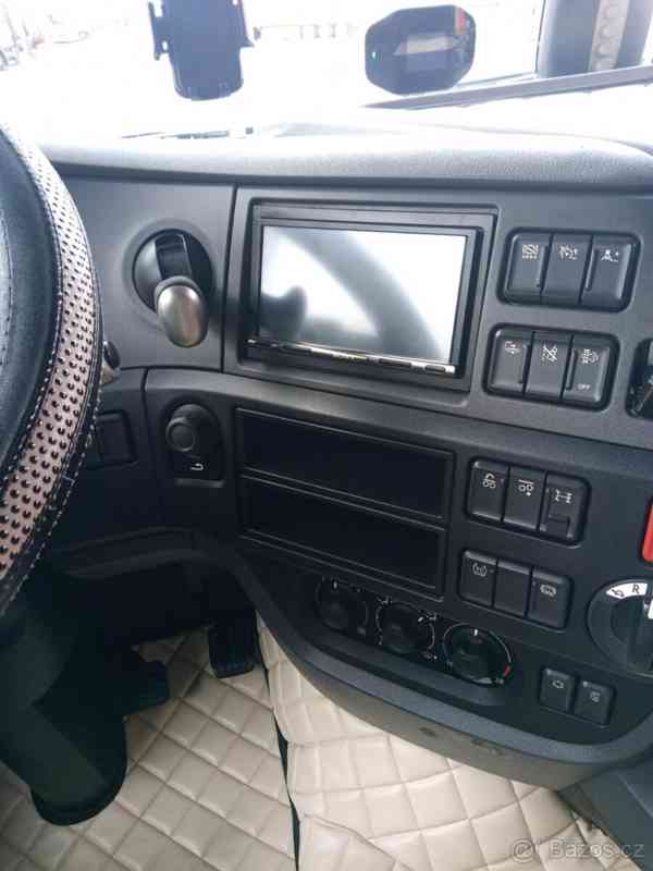 DAF XF 460, 2017 6x2  - foto 11