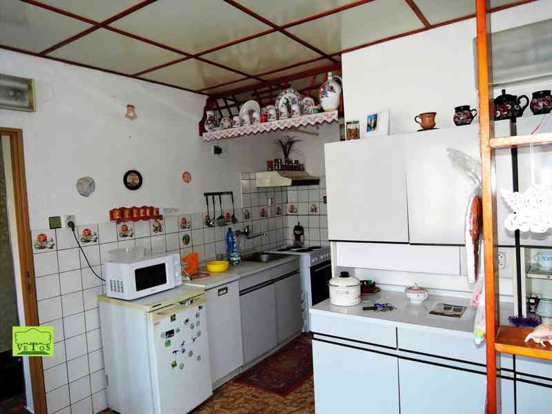 Rozsáhlý RD +další budovy + pozemky  Dřínov, okr. Kroměříž - foto 9