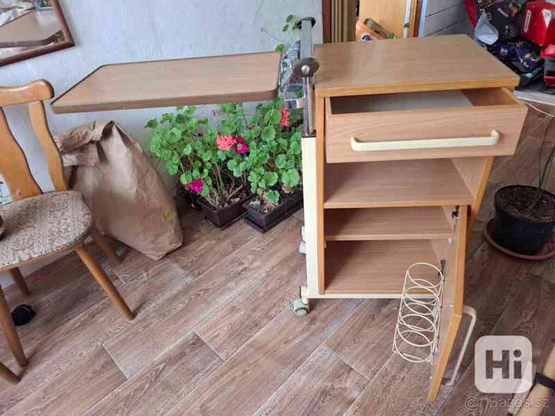 Noční stolek - foto 2