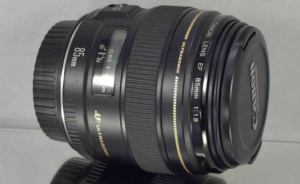 Canon EF 85mm f/1.8 USM **F.F. Pevný Portrétový - foto 5