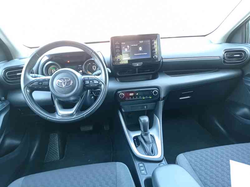 Toyota Yaris 1.5 Hybrid REZERVACE  - foto 21