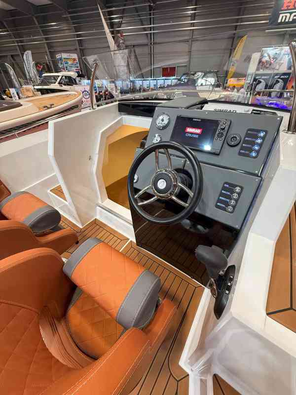 Nový motorový člun Coaster 640 SD+MOTOR - foto 8