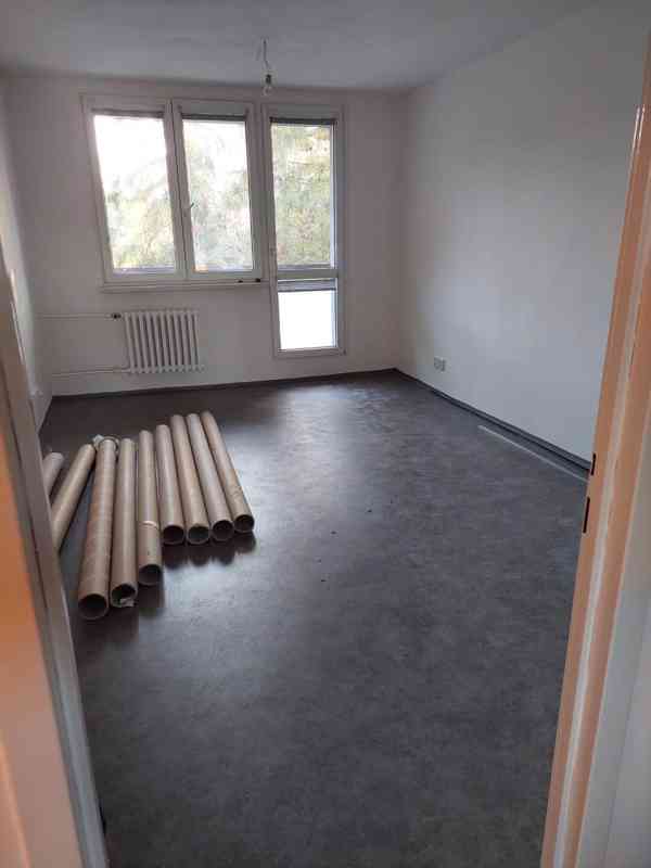 Pronajmu byt 2+1 - foto 7