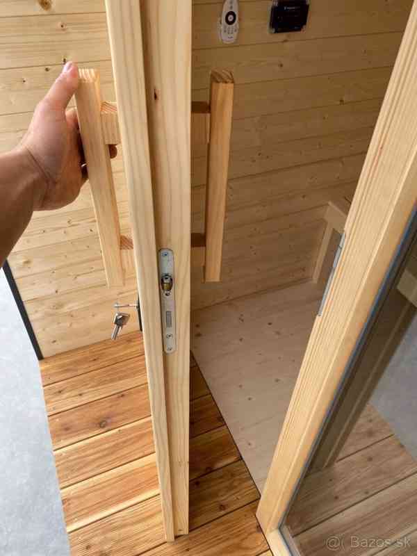 Zateplená skeletová zahradní sauna s terasou + vana ABACHI - foto 17