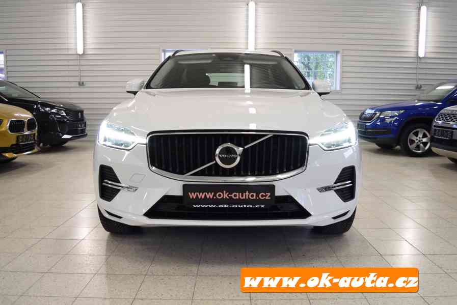 Volvo XC60 2.0 B4 AWD MOMENTUM 2022-DPH  - foto 7