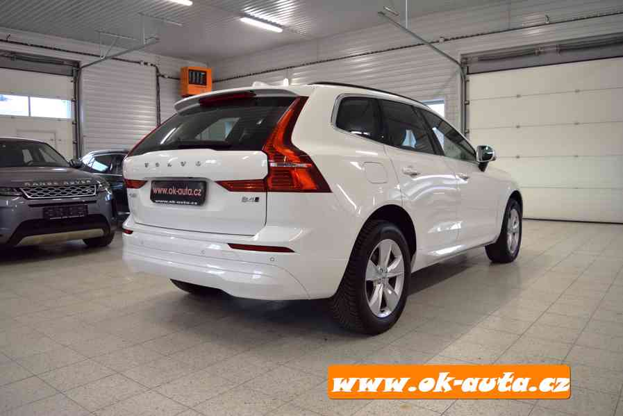 Volvo XC60 2.0 B4 AWD MOMENTUM 2022-DPH  - foto 5