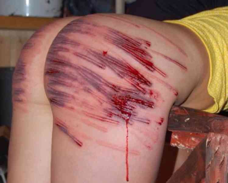 Poptávám dívku na spanking (výprask) - 3000 Kč - foto 1
