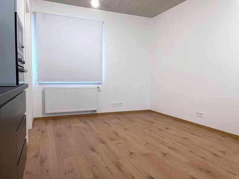 Pronájem bytu 1+kk 28 m² - foto 7