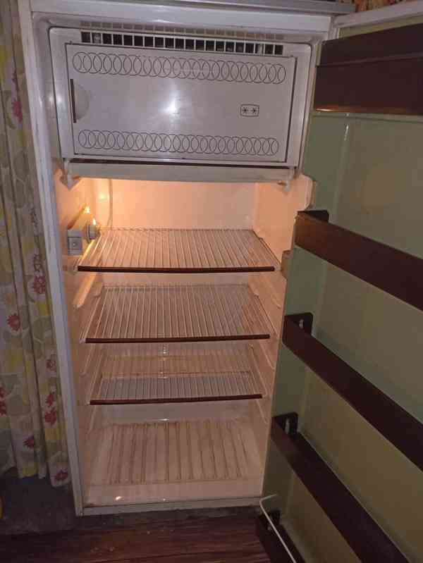 Lednice s mrazákem Calex 275 R - foto 2