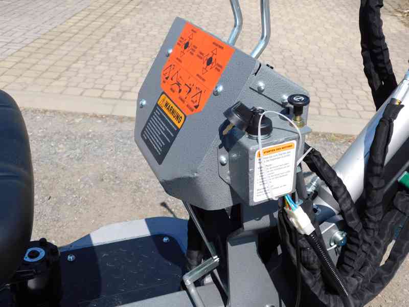Minibagr Jansen MB-360°  benzínový kráčející bagr - foto 6