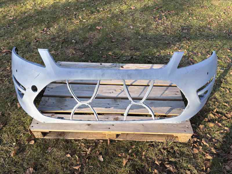 přední nárazník Ford Mondeo mk4 - facelift - foto 1