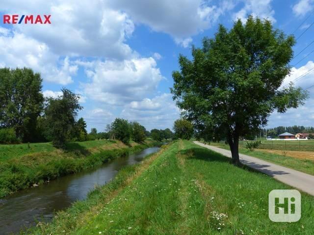 Prodej zastavitelného pozemku pro komerčně rekreační využití v katastru Brněnské Ivanovice - foto 25