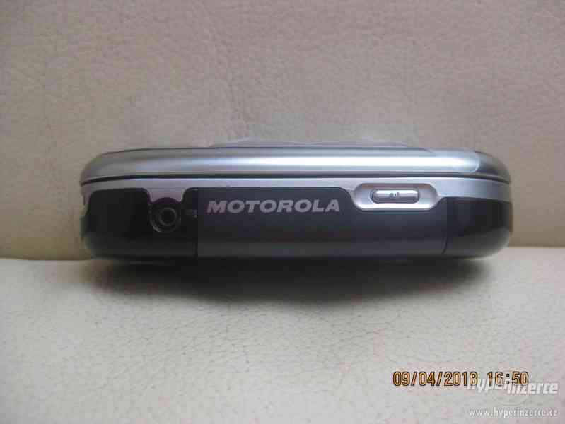 Motorola V80 - neblokované telefony s češtinou z r.2004 - foto 7