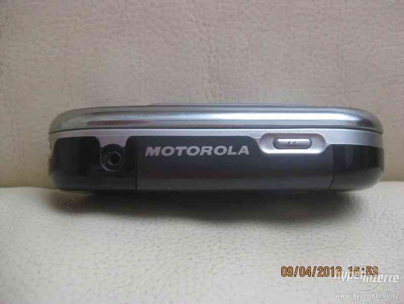 Motorola V80 - neblokované telefony s češtinou z r.2004 - foto 17