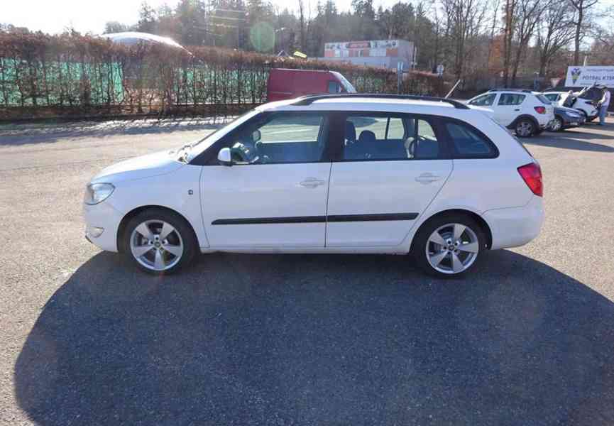 Škoda Fabia 1.2 TSI Combi r.v.2011 (63 kw) stk22027 - foto 2