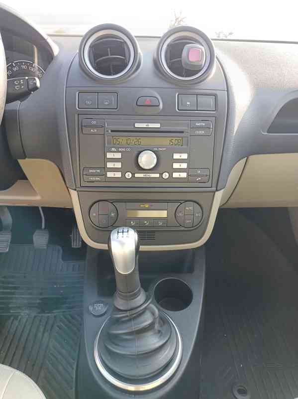 Ford Fiesta , 1,4 , GHIA - foto 13