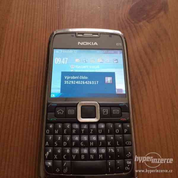 Nokia E71 šedá použitá, funkční - foto 7
