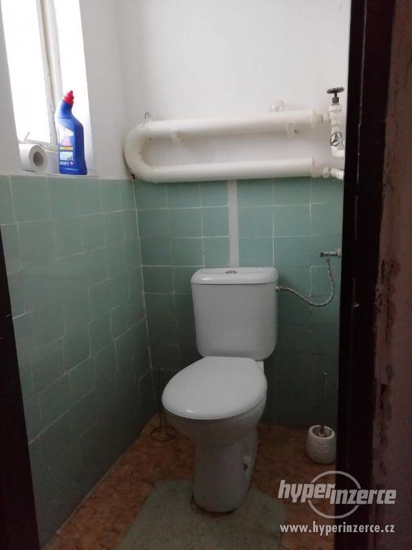 Rodinný dům 4+1 Babice (okres Uherské Hradiště) - foto 24
