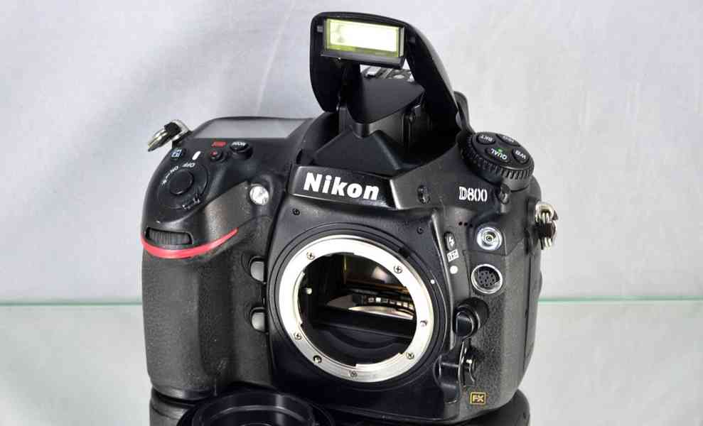 Nikon D800 FX*36MPix CMOS*Full HDV*SD/CF*47000 Exp - foto 4