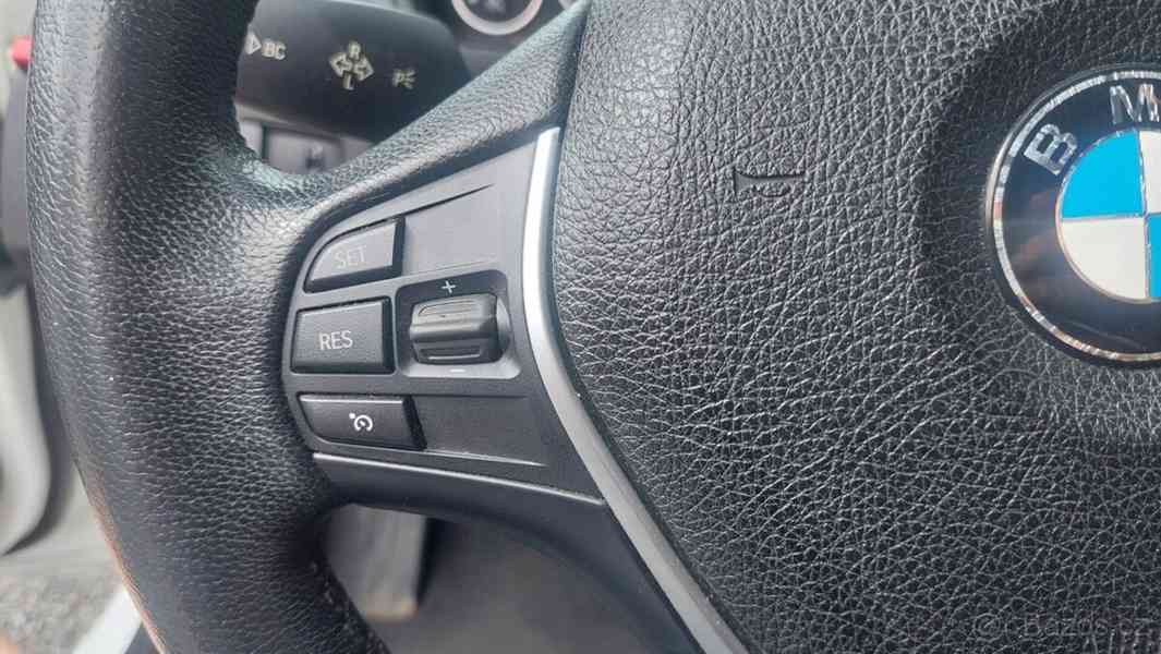 BMW Řada 3 2,5   160 kW manuál, zadokolka - foto 2