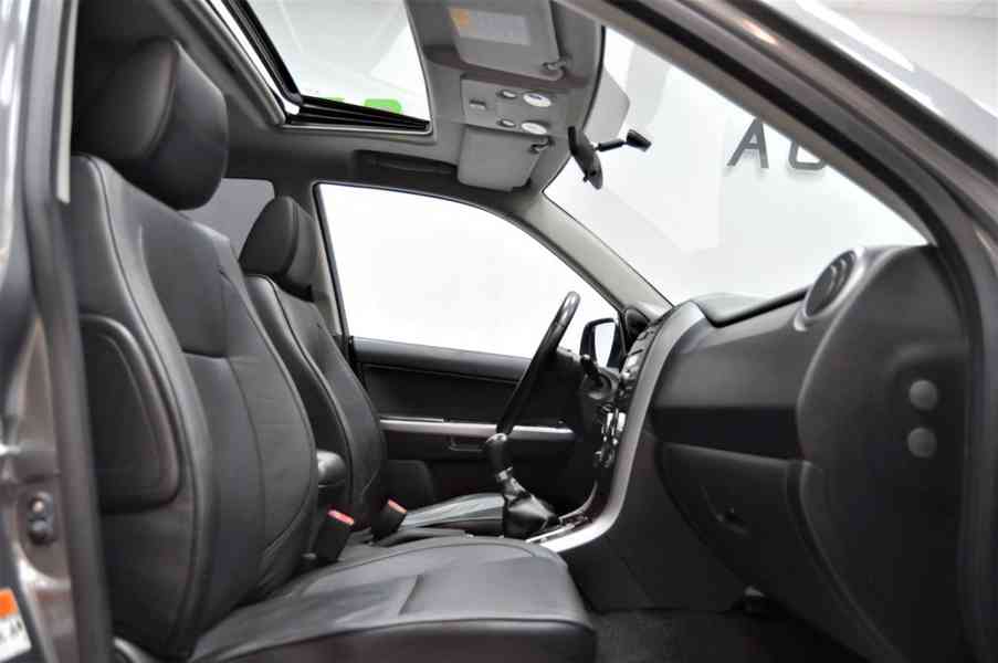 Suzuki Grand Vitara 2.0i benzín 103kw - foto 7