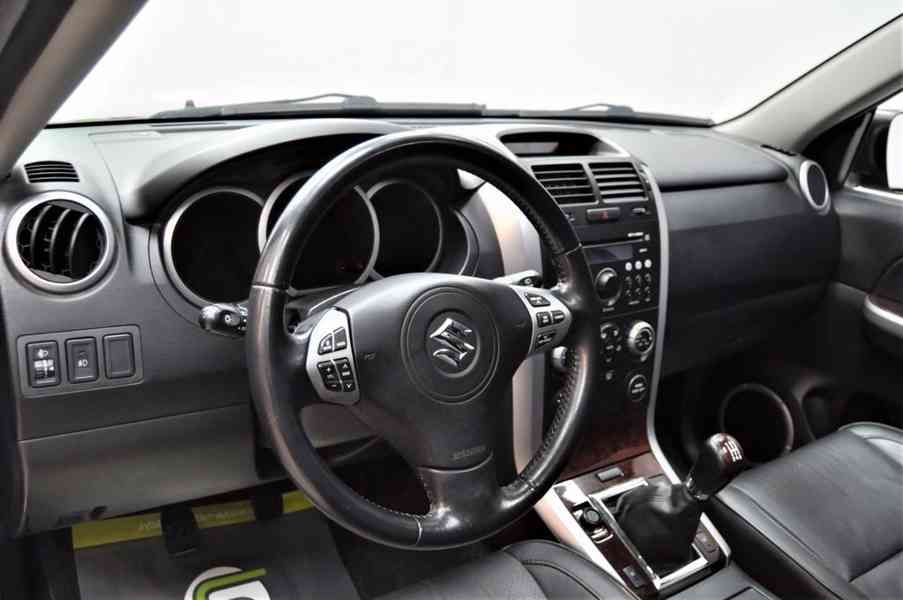 Suzuki Grand Vitara 2.0i benzín 103kw - foto 15