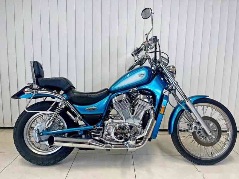Suzuki VS 800 GL Intruder - foto 10