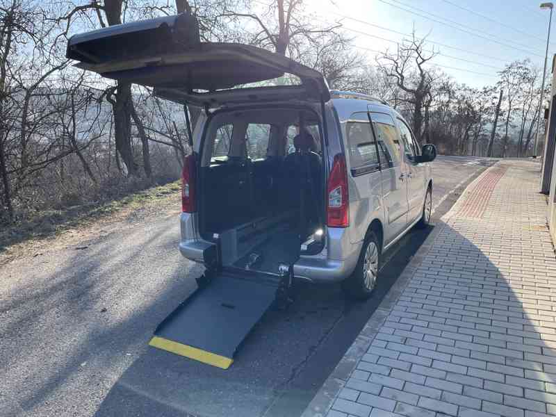 Citroën Berlingo: plošina pro převoz vozíčkáře - foto 2