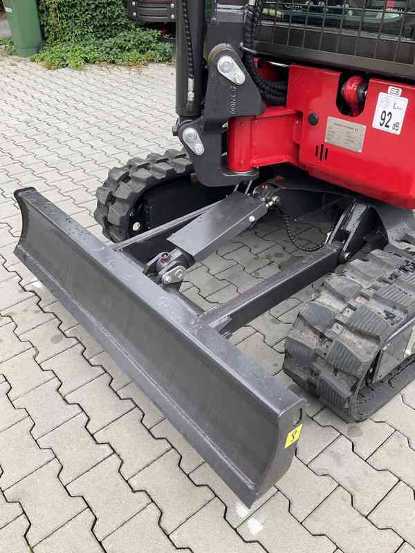 Bagr Crona CR XN 28 Yanmar, hmotnost 2610 kg - foto 4
