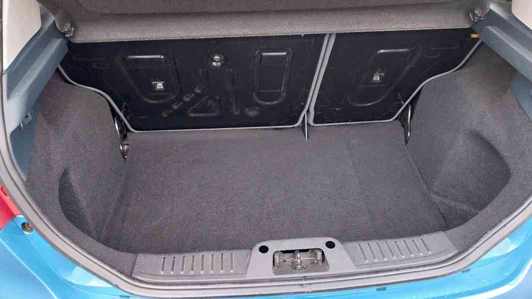 Ford Fiesta - foto 16