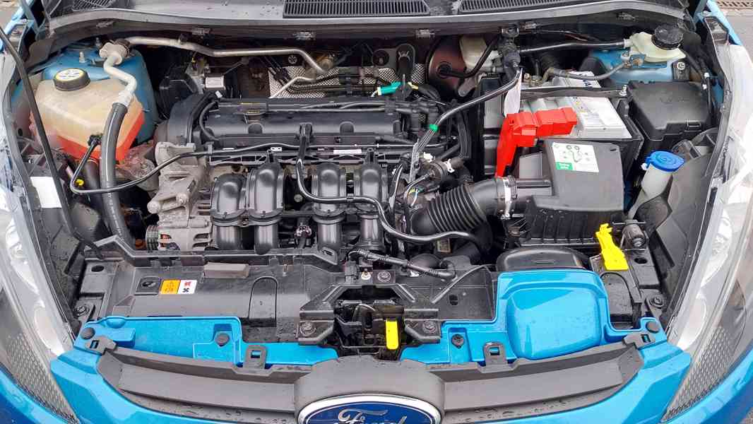 Ford Fiesta - foto 6