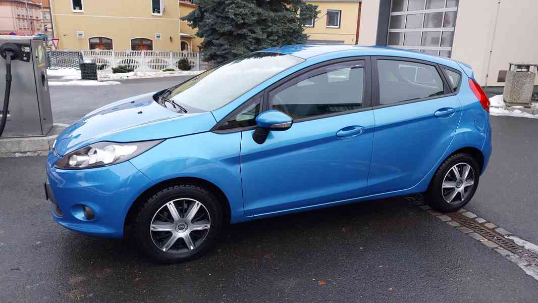 Ford Fiesta - foto 1