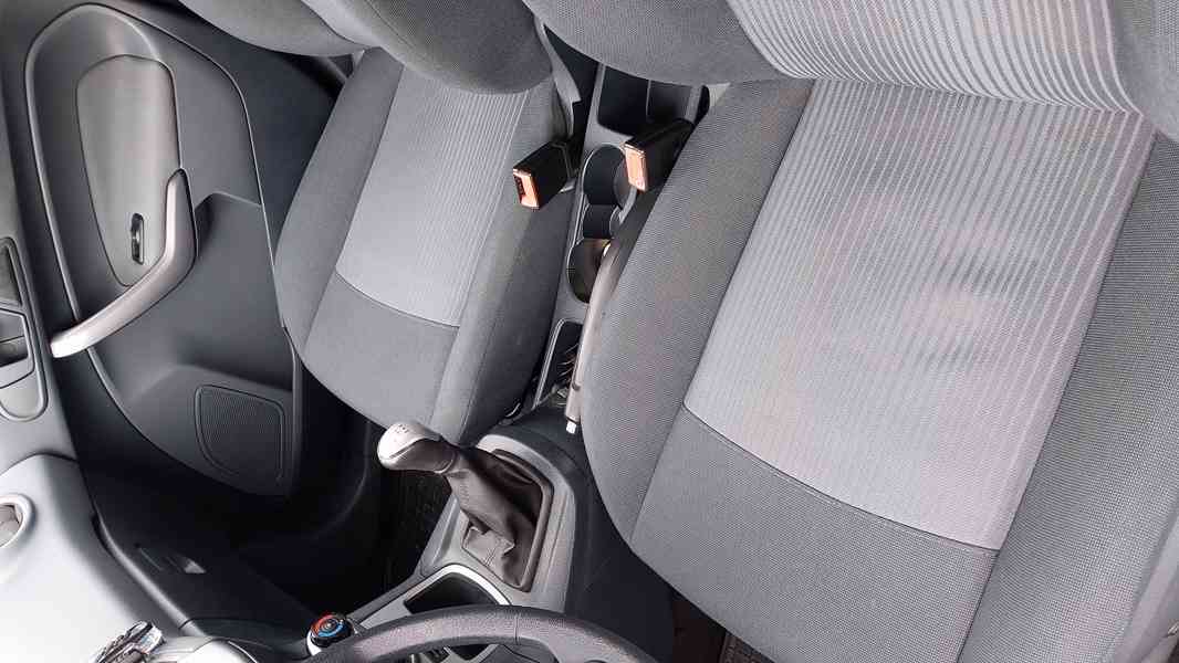 Ford Fiesta - foto 13