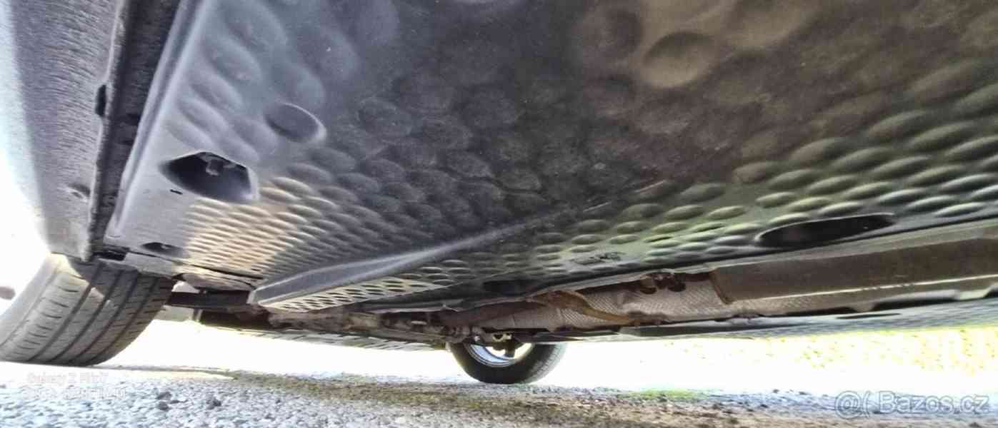 Škoda Octavia 1,9   2 - foto 11