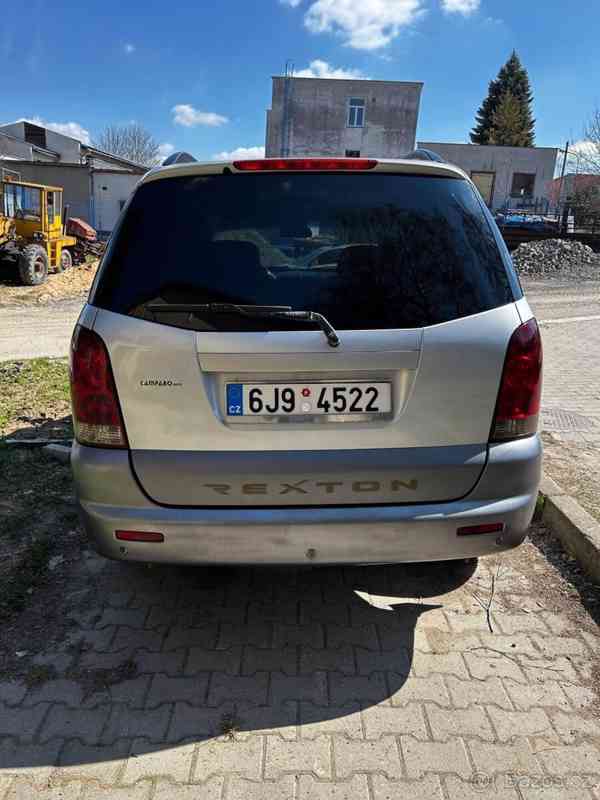 SsangYong Rexton 2,7   tdi Automat - foto 5