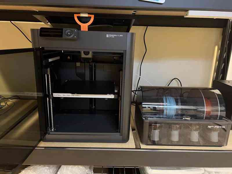 USED 3 D PRINTER - foto 2