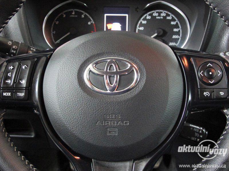 Toyota Yaris 1.5, benzín, rok 2018 - foto 6