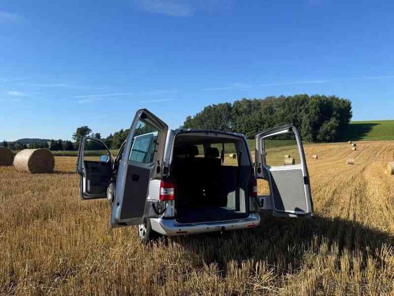 Volkswagen Caravelle 2,5   tdi 96kw - foto 8